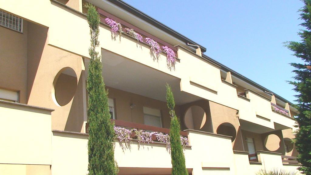La Massimina-Casal Lumbroso Hotel La Genziana מראה חיצוני תמונה